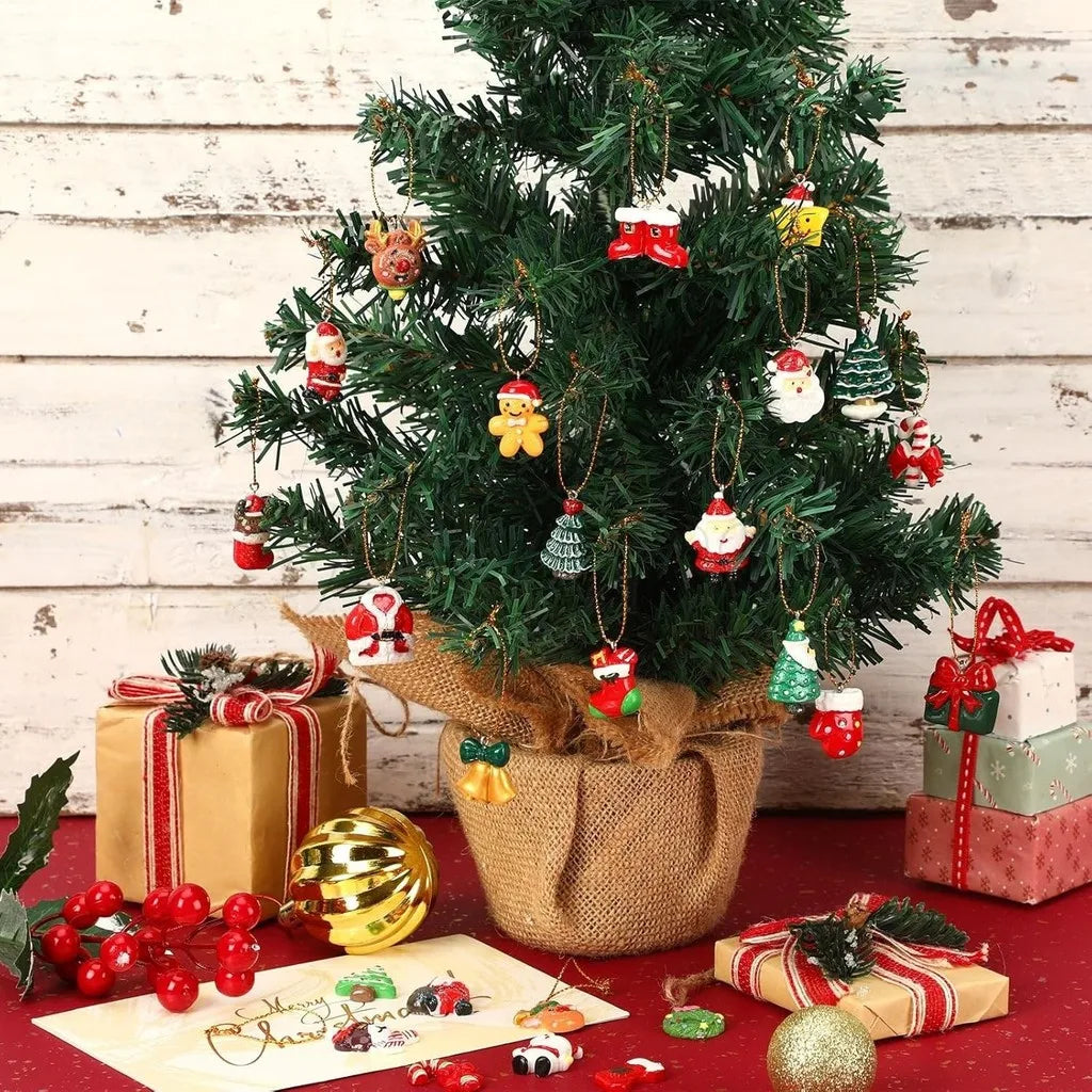 20/30pcs mini DIY Christmas Keychains Christmas Tree Ornaments Resin Miniaturess for Craft Christmas Decor